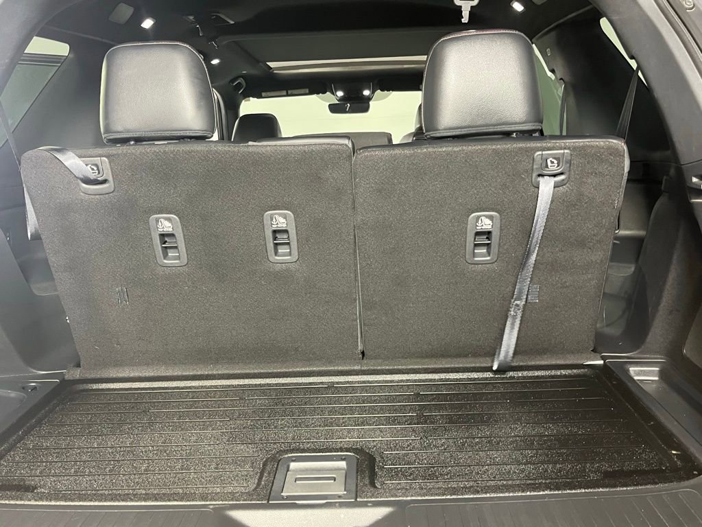 Used 2025 Honda Pilot Black Edition image 28