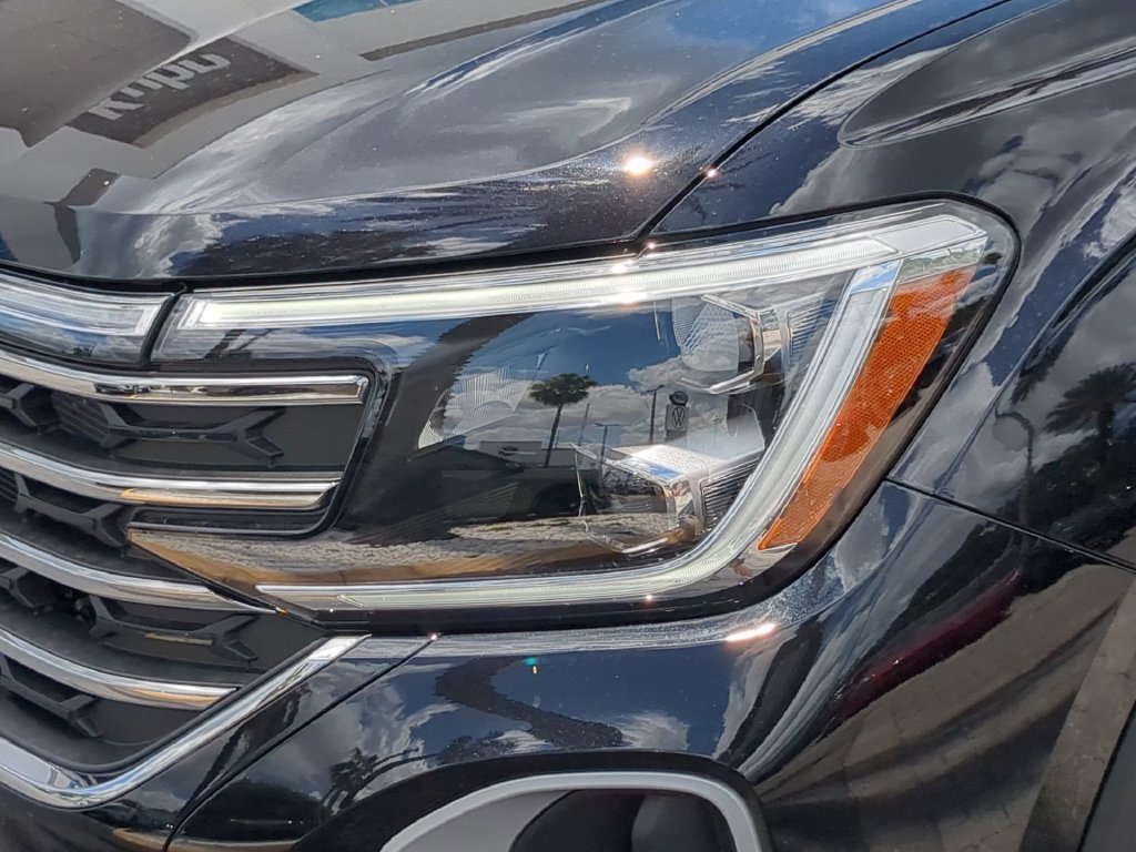 New 2026 Volkswagen Atlas SE FWD image 7