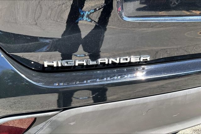 Used 2021 Toyota Highlander XLE FWD image 8
