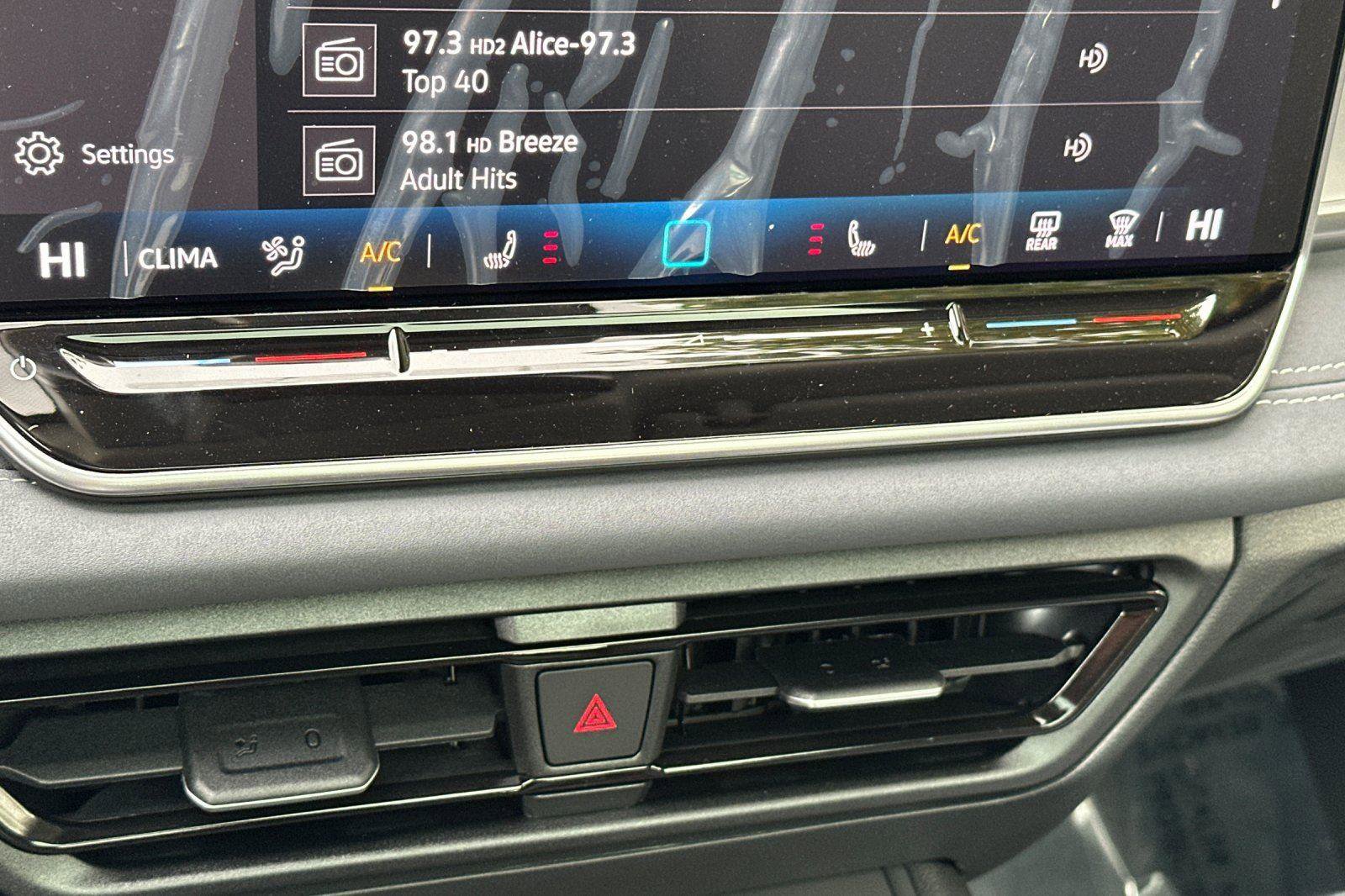 New 2026 Volkswagen Tiguan SE image 19