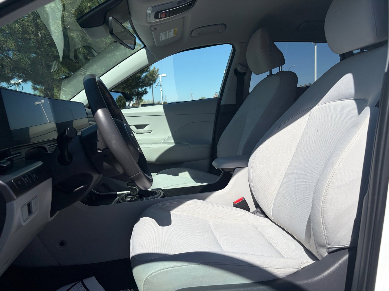 Used 2025 Hyundai Kona SEL AWD/4WD image 12