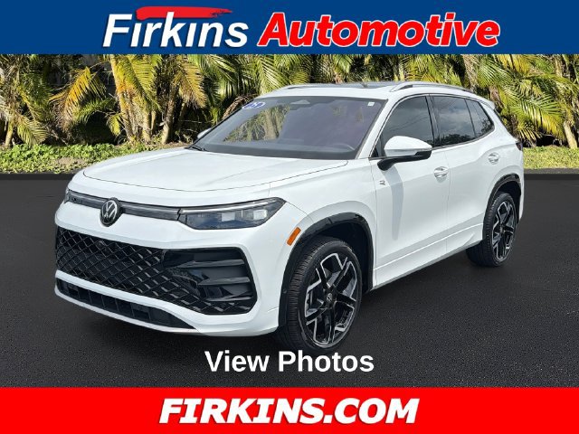 Used 2025 Volkswagen Tiguan SEL R-Line AWD/4WD image 1