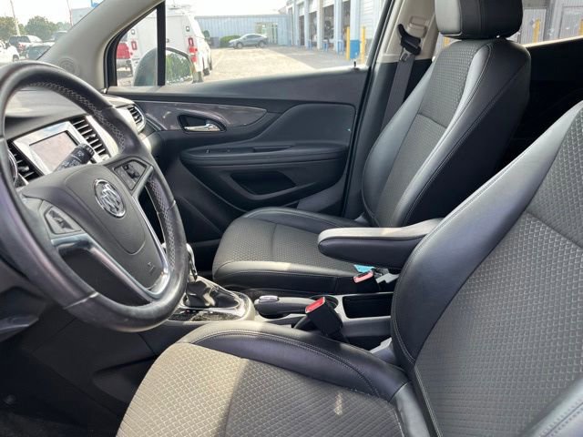 Used 2022 Buick Encore Preferred w/ Safety Package AWD/4WD image 8
