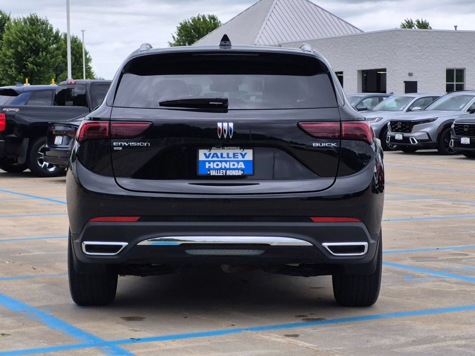 Used 2024 Buick Envision Preferred AWD/4WD image 7