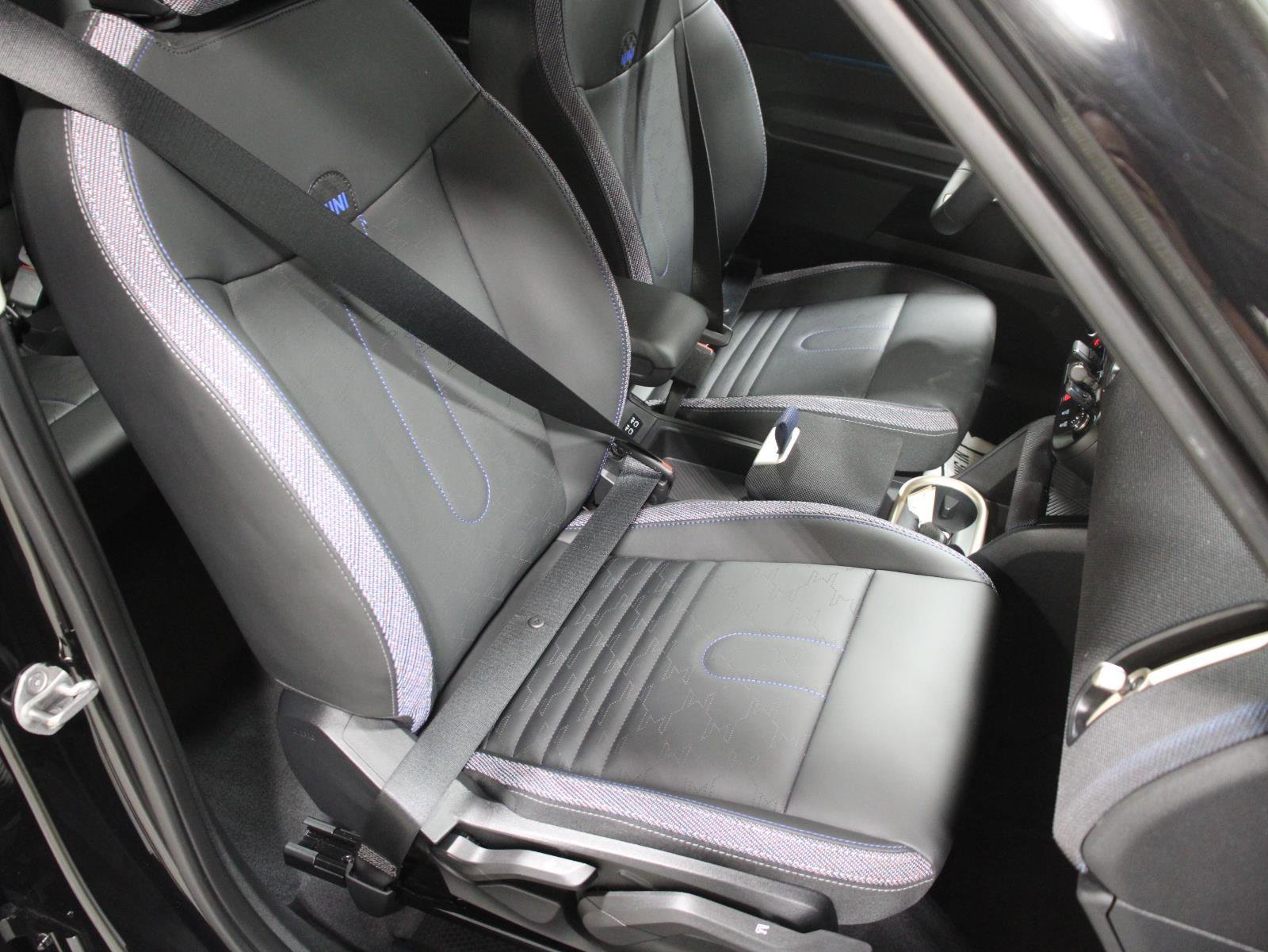 Certified 2025 MINI Cooper Countryman S image 19