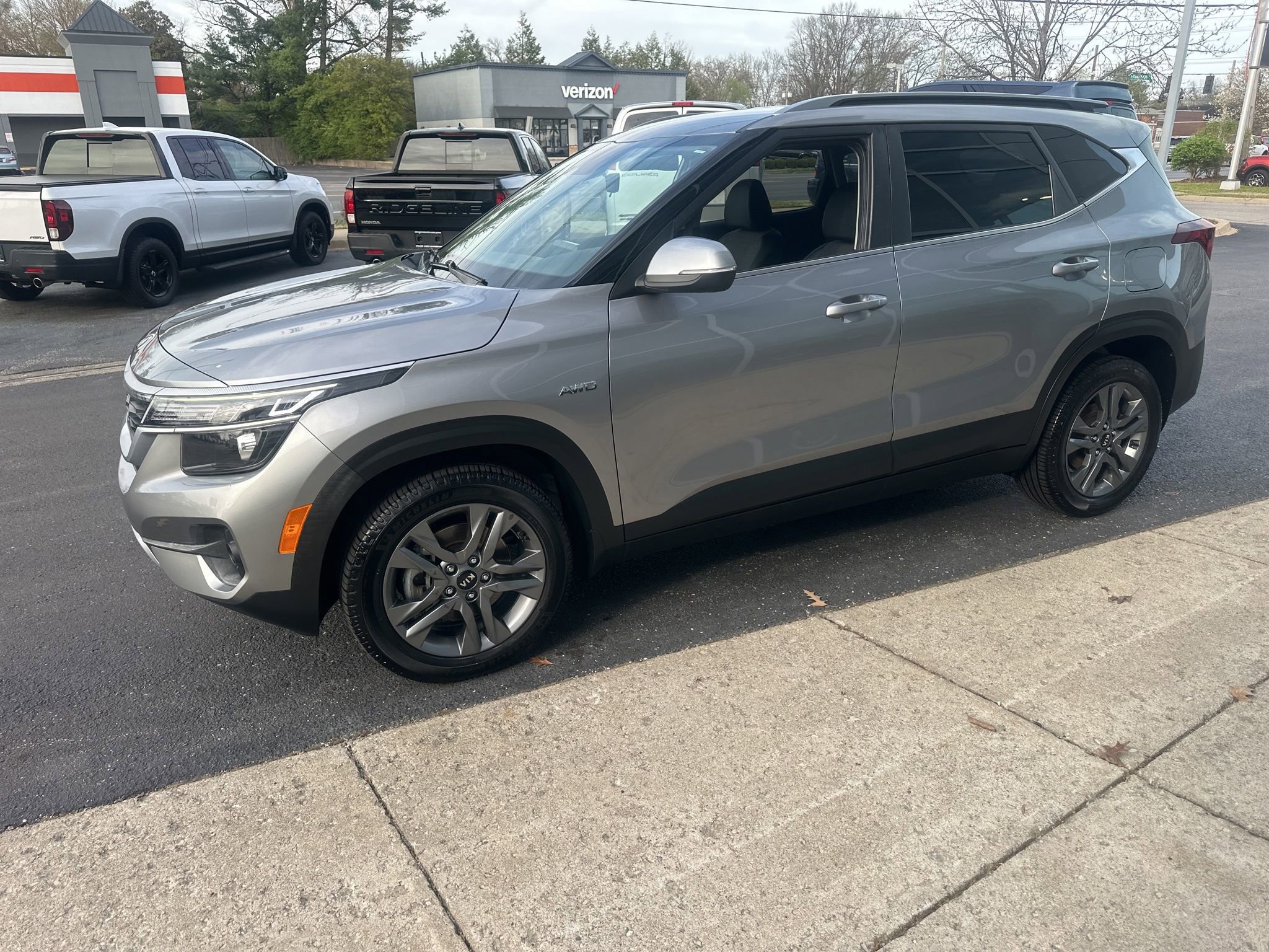 Used 2021 Kia Seltos S image 6