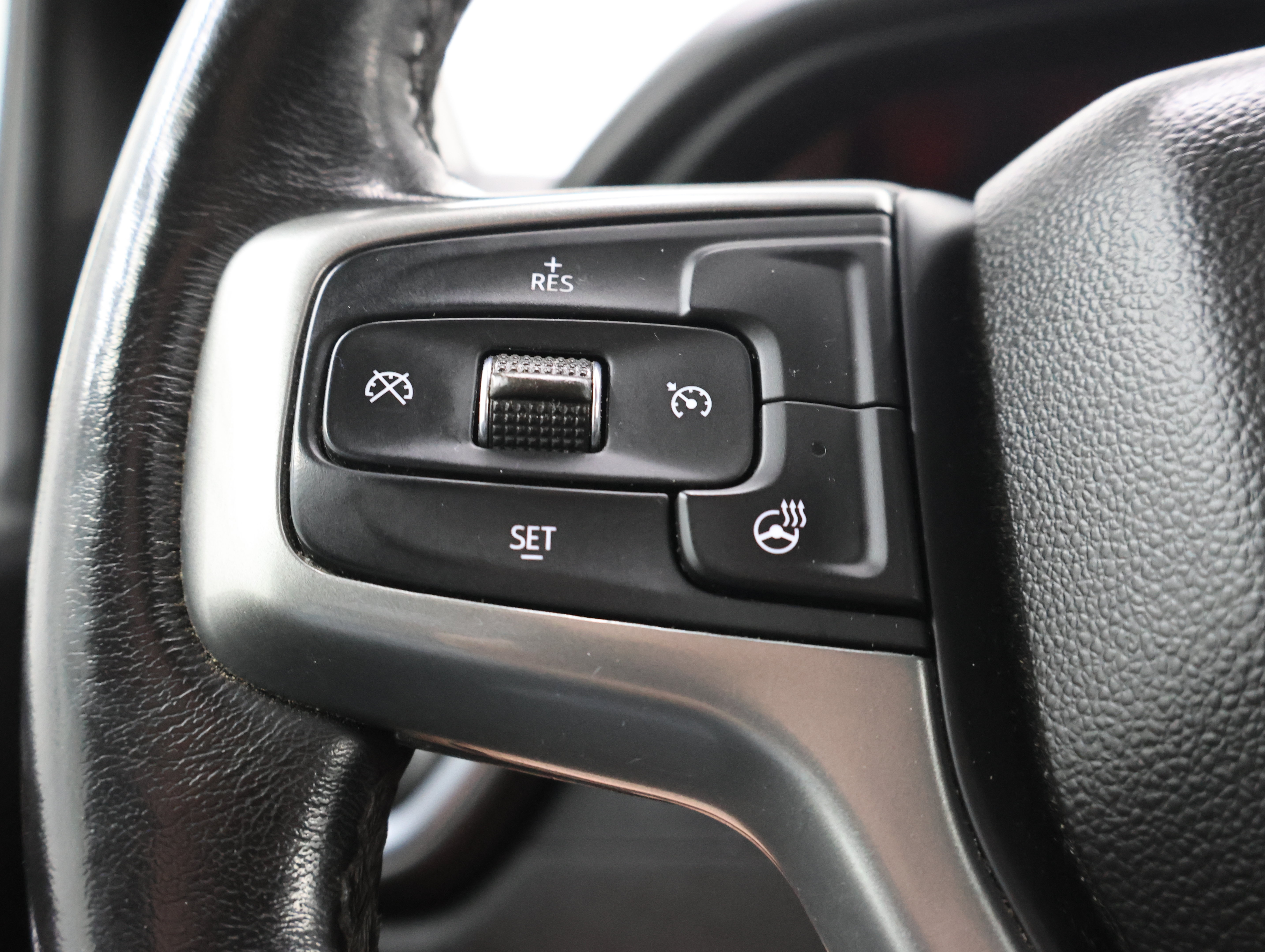 Used 2023 Chevrolet Silverado 2500 LT AWD/4WD image 15