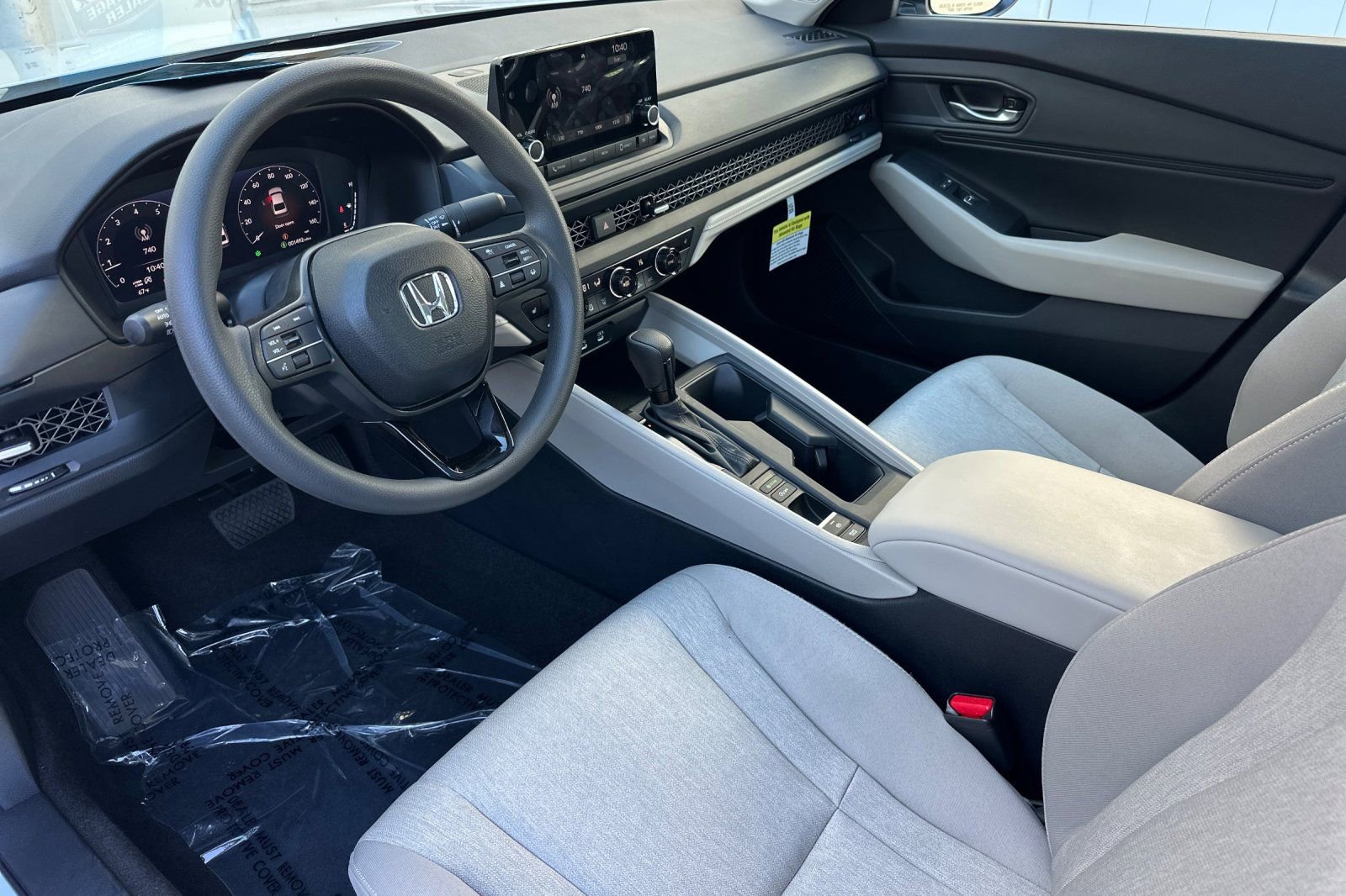 Certified 2025 Honda Accord SE image 9