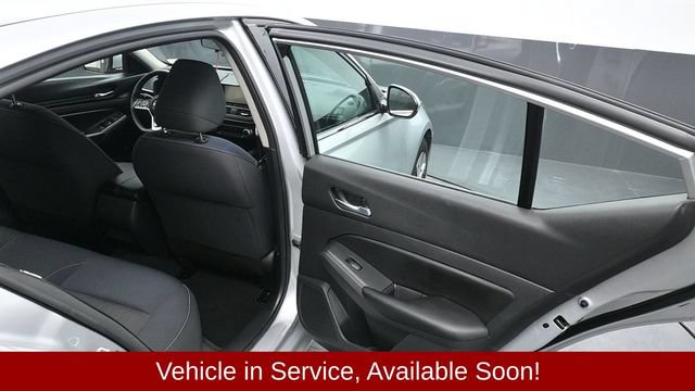 Used 2021 Nissan Altima 2.5 S FWD image 9