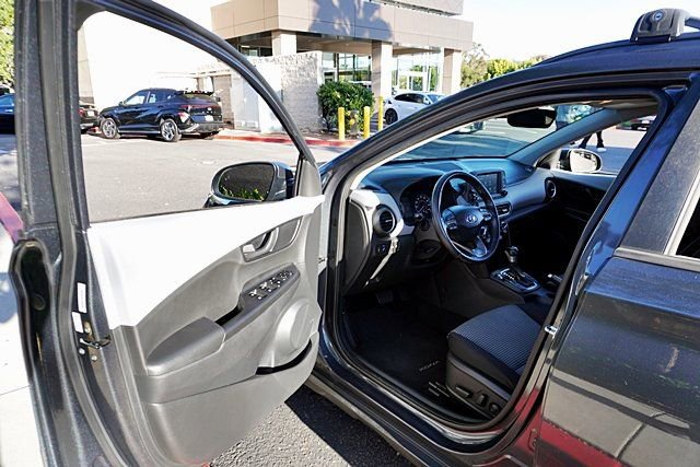Used 2020 Hyundai Kona SEL Plus FWD image 36