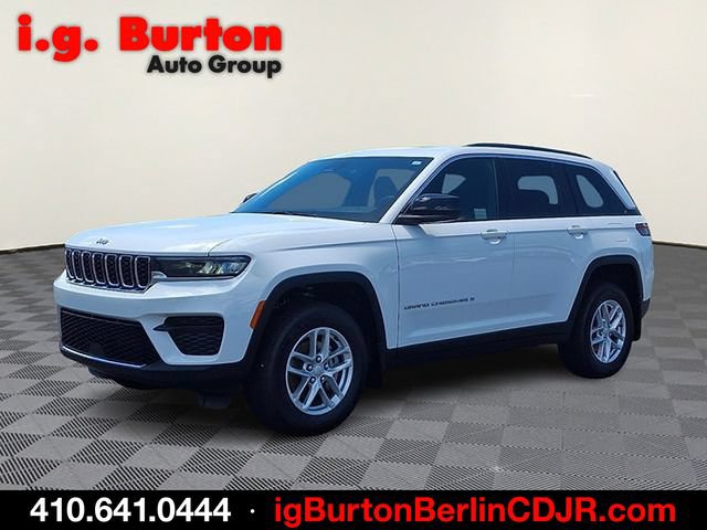 New 2026 Jeep Grand Cherokee Laredo X AWD/4WD image 2