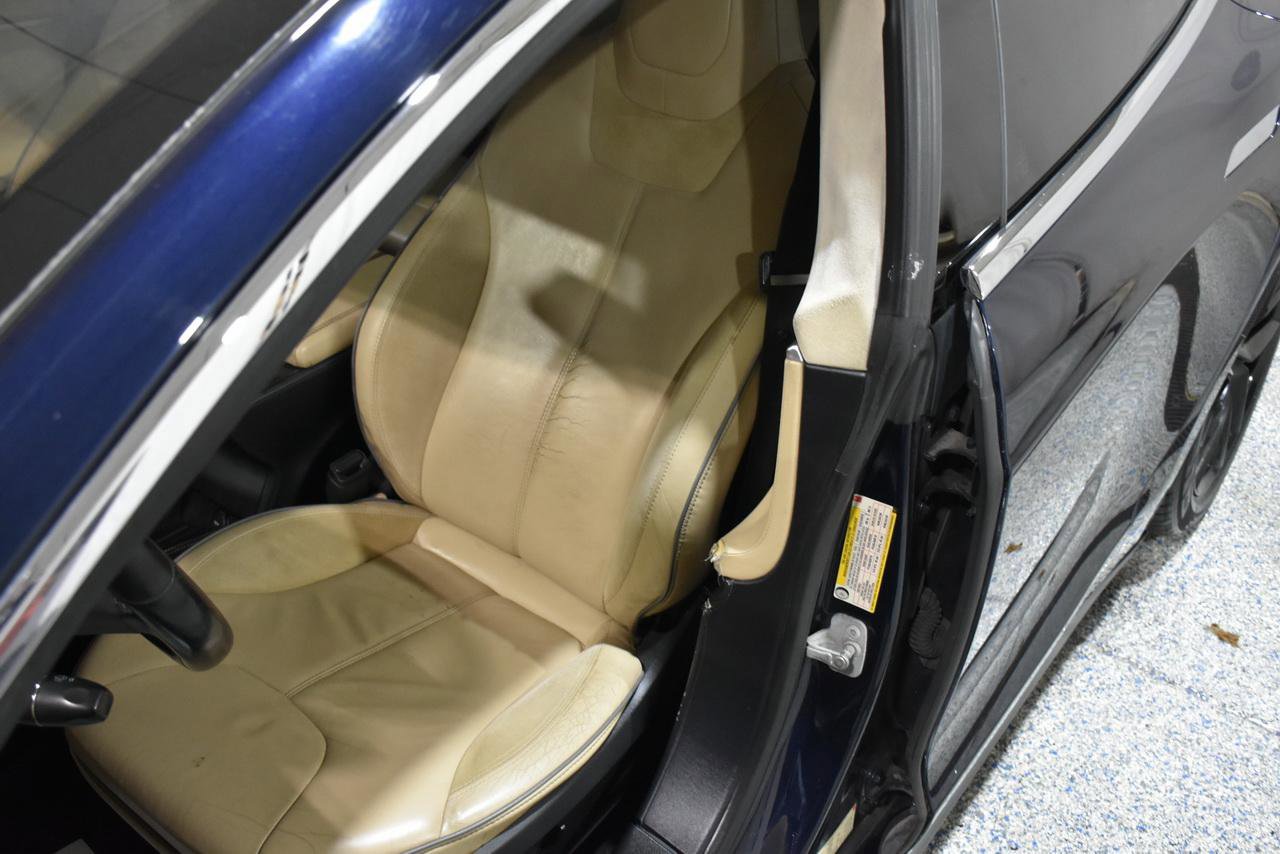 Used 2013 Tesla Model S Performance image 35