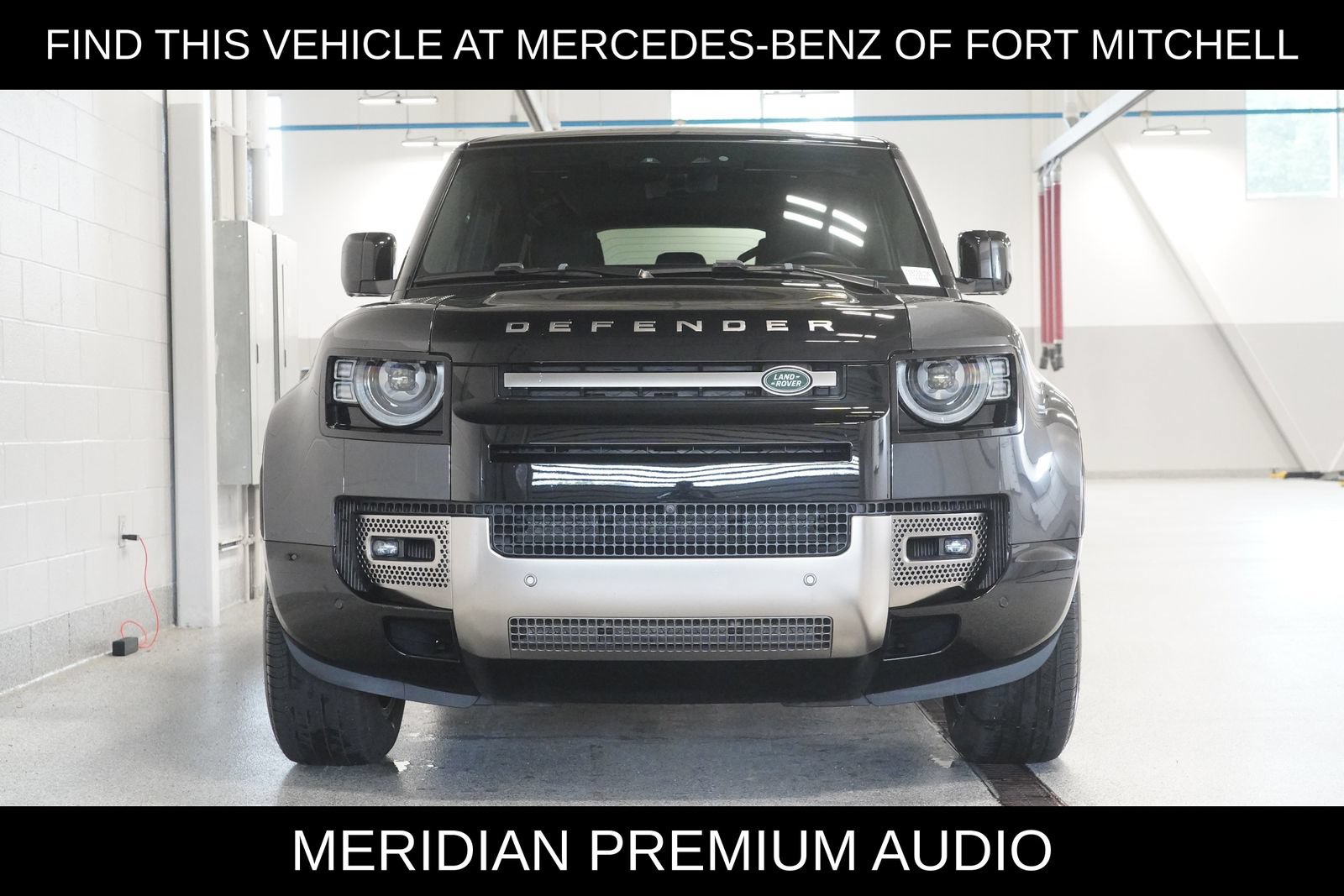 Used 2023 Land Rover Defender 110 X AWD/4WD image 2