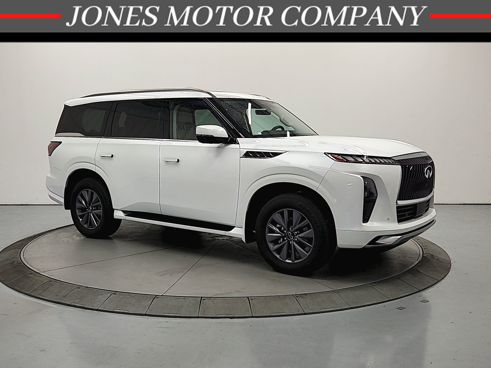 Used 2026 INFINITI QX80 Pure w/ Cargo Package