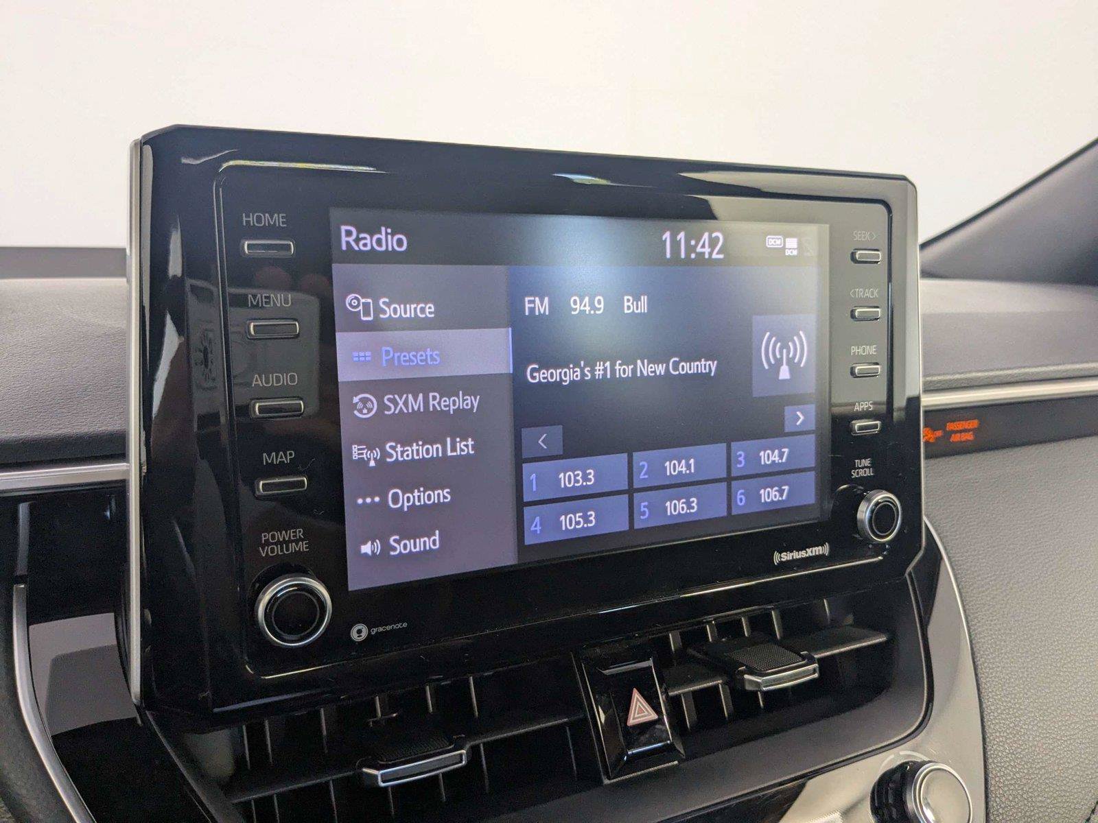 Used 2021 Toyota Corolla SE FWD image 20
