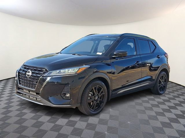 Certified 2023 Nissan Kicks SR w/ SR Premium Package FWD image 3