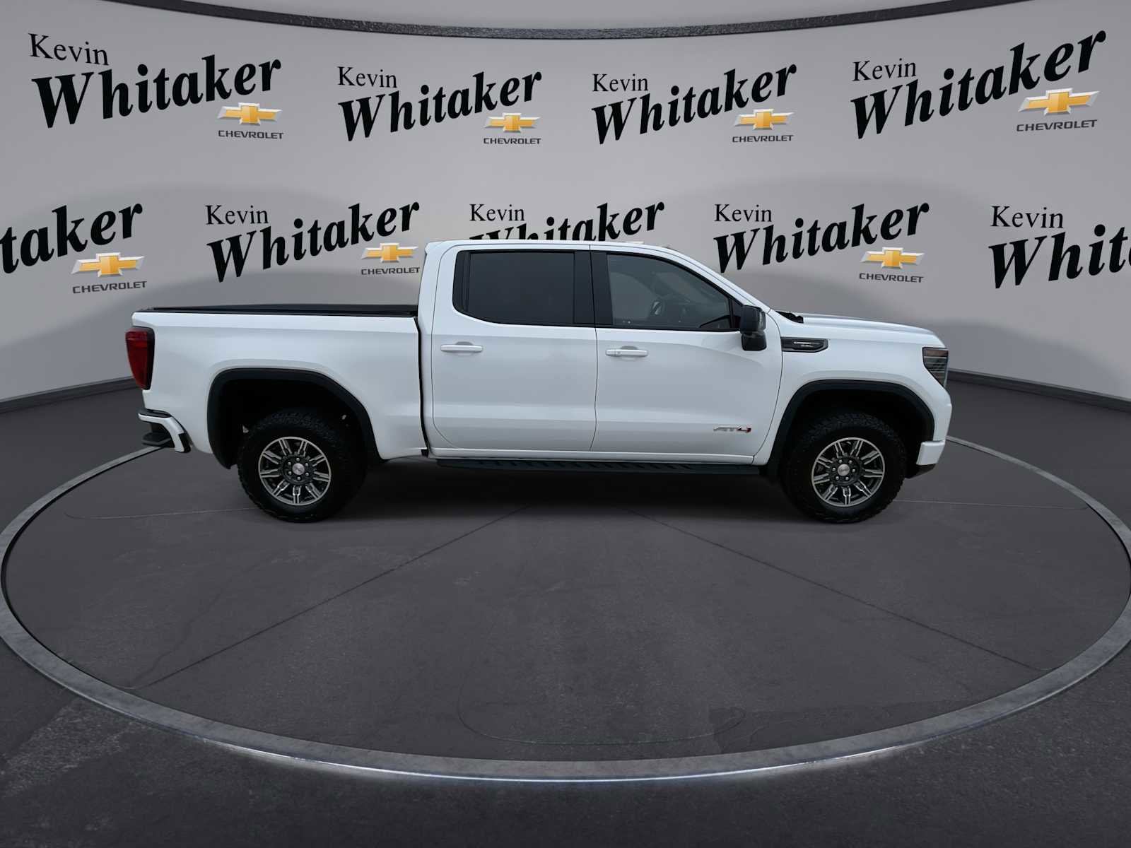 Certified 2024 GMC Sierra 1500 AT4 w/ Technology Package image 9