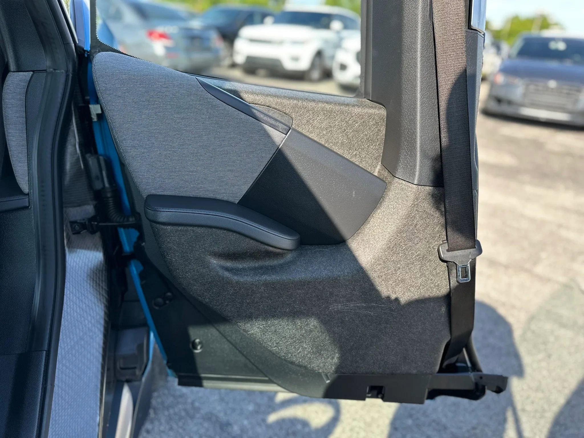 Used 2017 BMW i3 w/ Range Extender RWD image 19