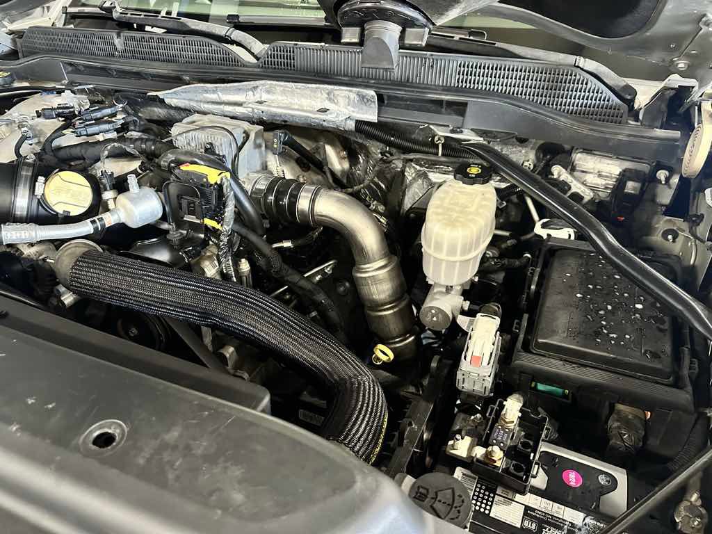 Used 2018 GMC Sierra 2500 Denali w/ Duramax Plus Package image 4