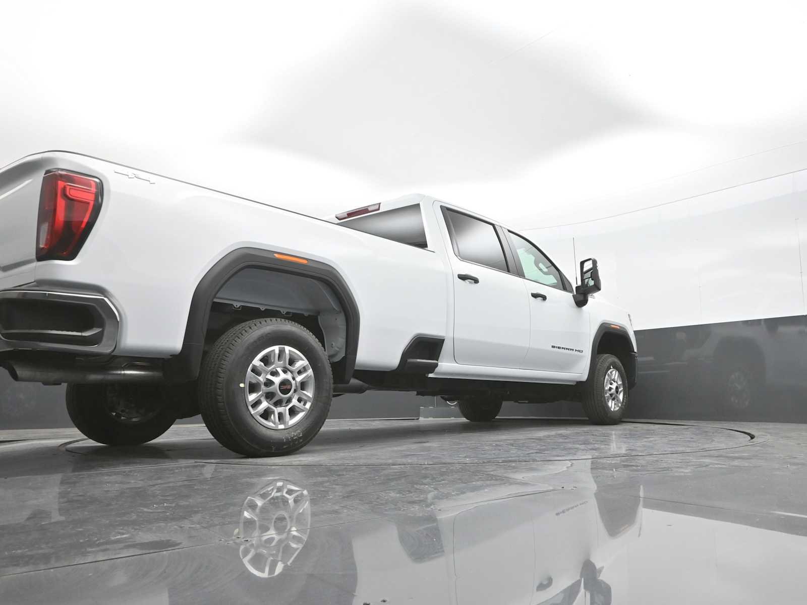 New 2026 GMC Sierra 2500 Pro w/ Convenience Package AWD/4WD image 2