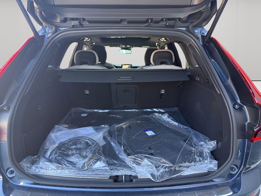 New 2026 Volvo XC60 T8 Plus w/ Protection Package AWD/4WD image 34