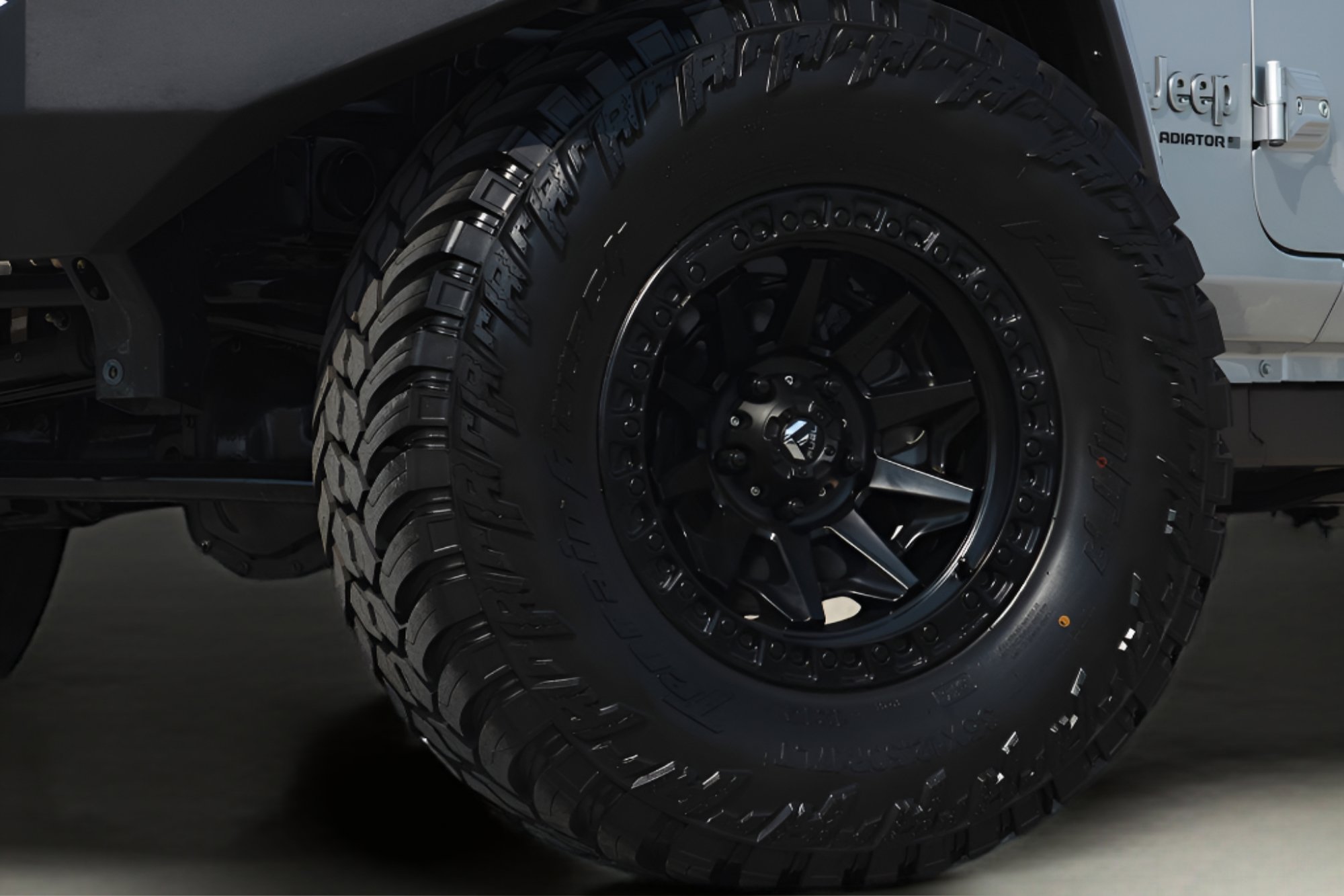 Used 2023 Jeep Gladiator Overland AWD/4WD image 5