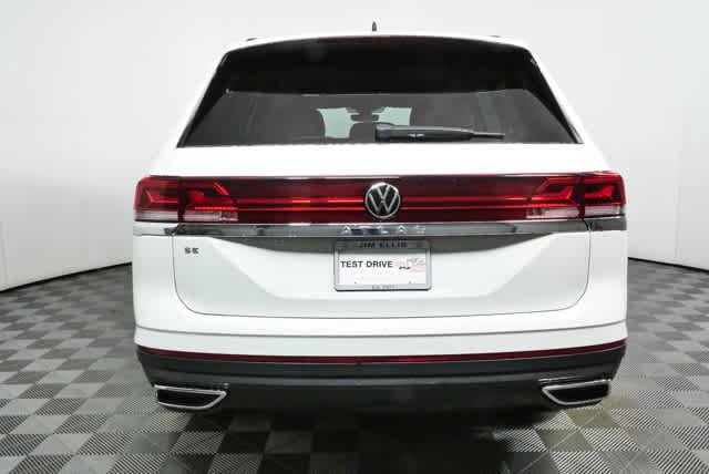 Certified 2025 Volkswagen Atlas SE FWD image 23