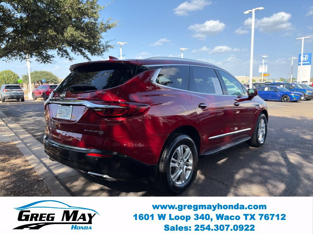 Used 2018 Buick Enclave Premium w/ LPO, Hit The Road Package AWD/4WD image 8