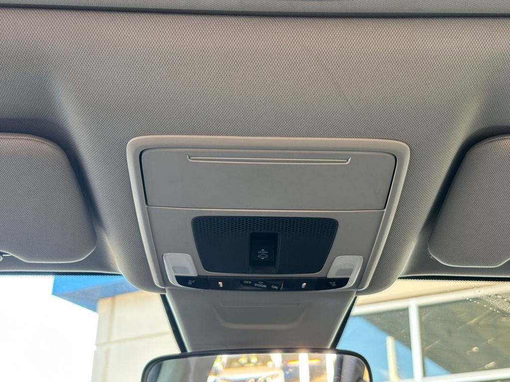 Used 2025 Honda CR-V EX image 21