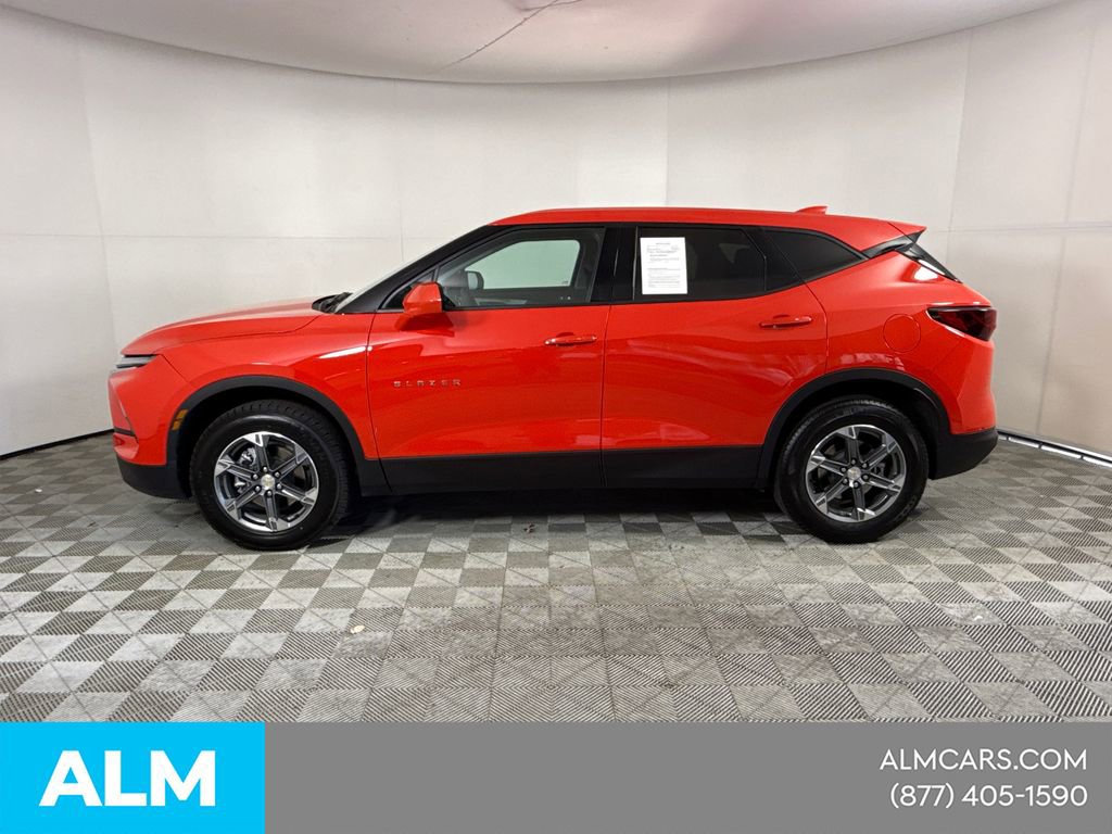 Used 2025 Chevrolet Blazer LT image 11