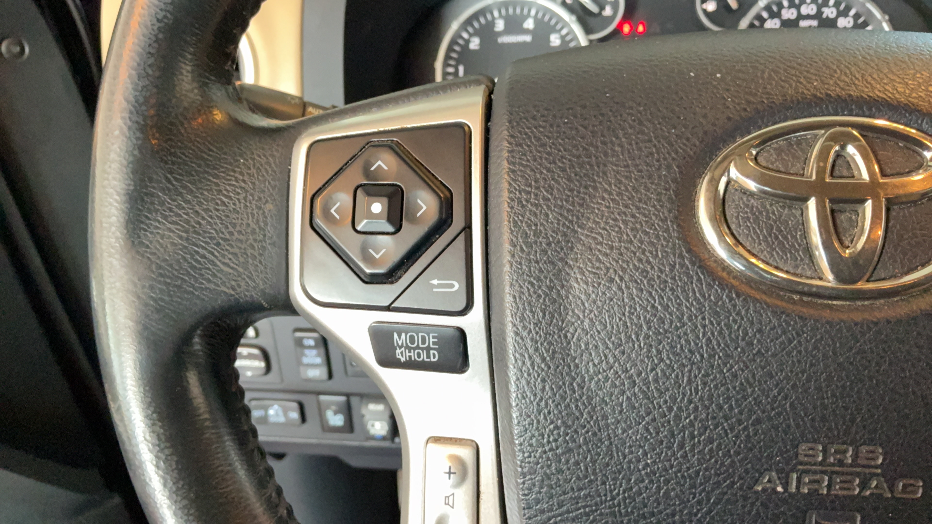 Used 2017 Toyota Tundra Limited w/ Limited Premium Package AWD/4WD image 15