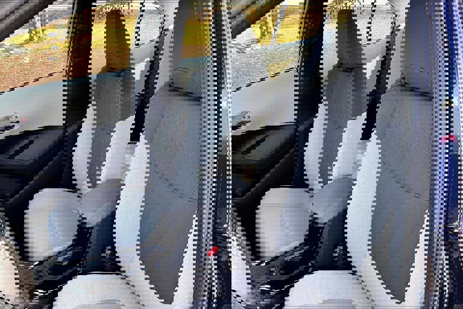 Used 2022 Toyota Corolla LE image 8