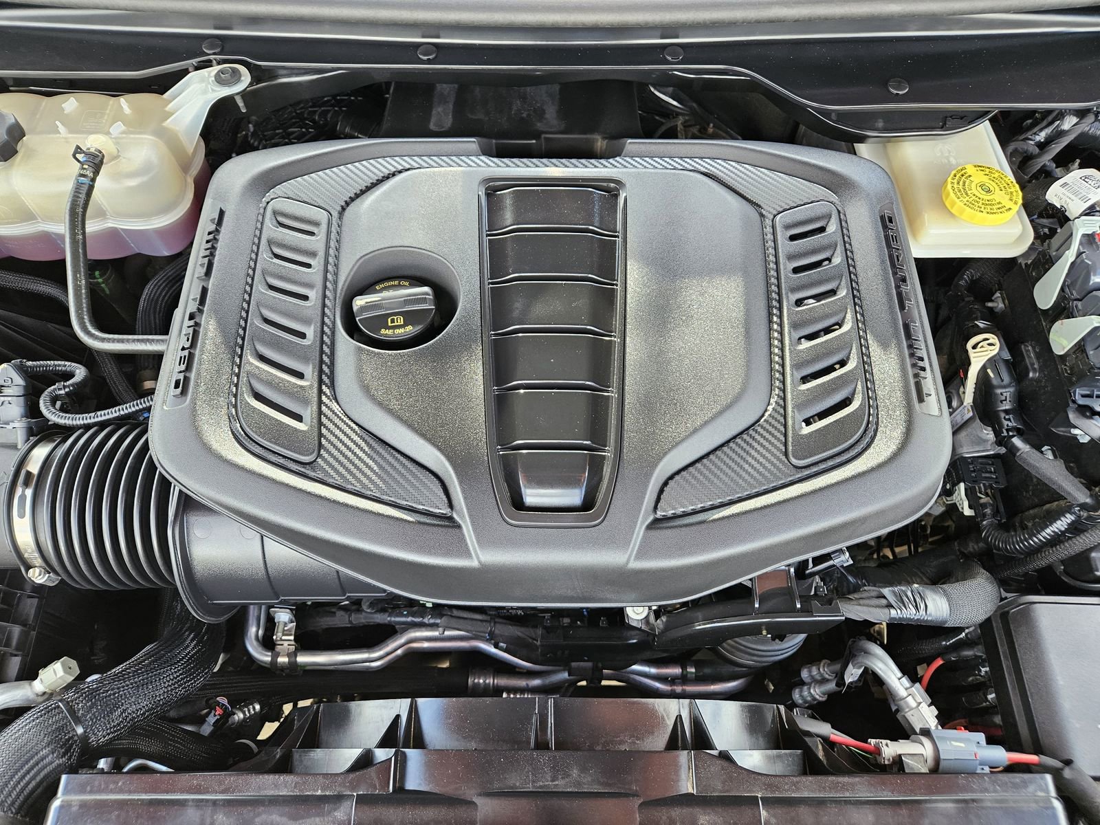 Used 2023 Jeep Wagoneer L Series III w/ Preferred Equipment Group image 36