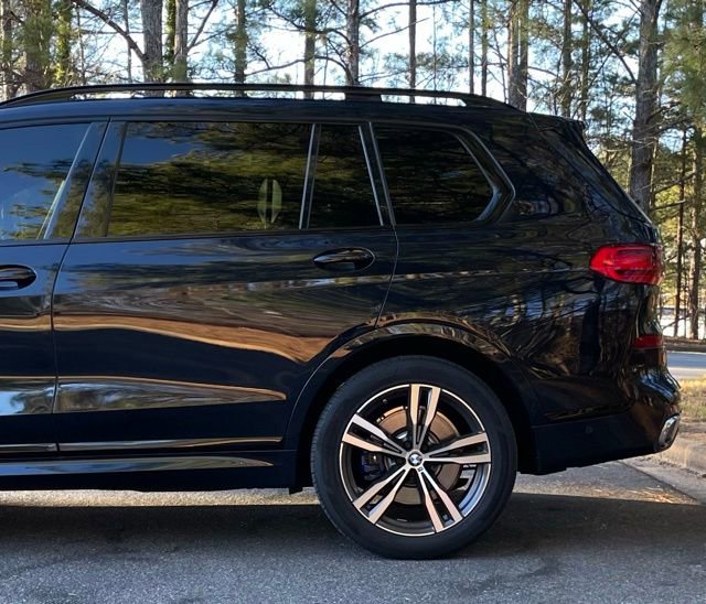 Used 2022 BMW X7 xDrive40i w/ M Sport Package image 6