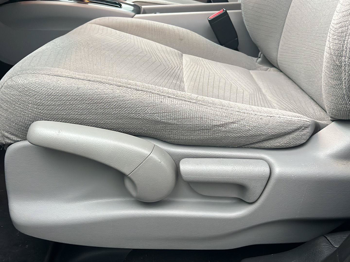 Used 2018 Honda Pilot LX image 3