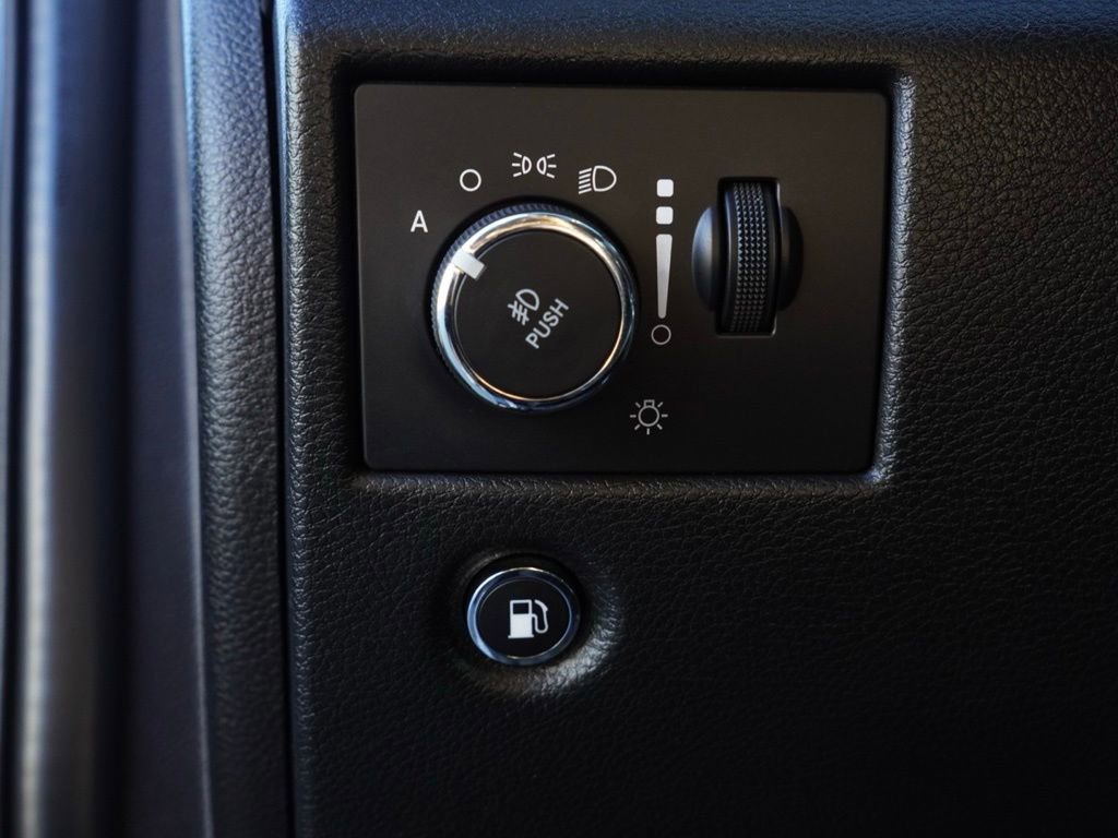 Certified 2022 Jeep Grand Cherokee Limited image 12