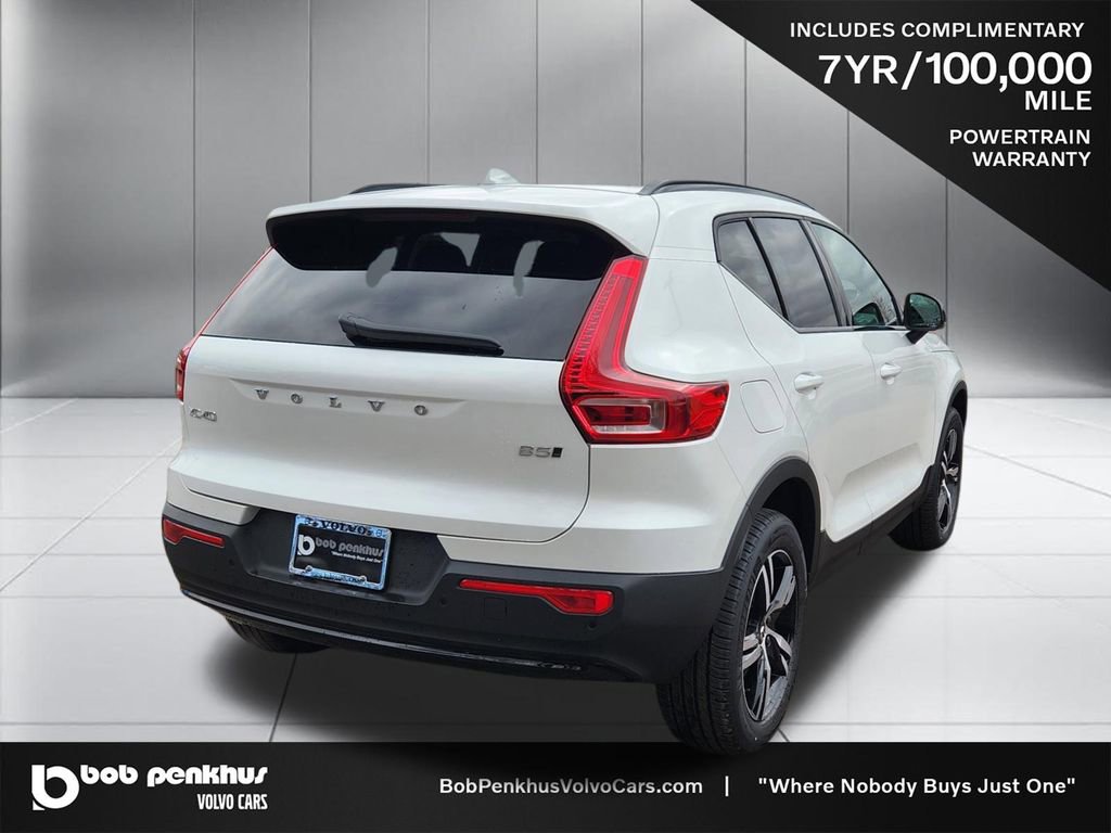 New 2026 Volvo XC40 B5 Core w/ Climate Package image 24