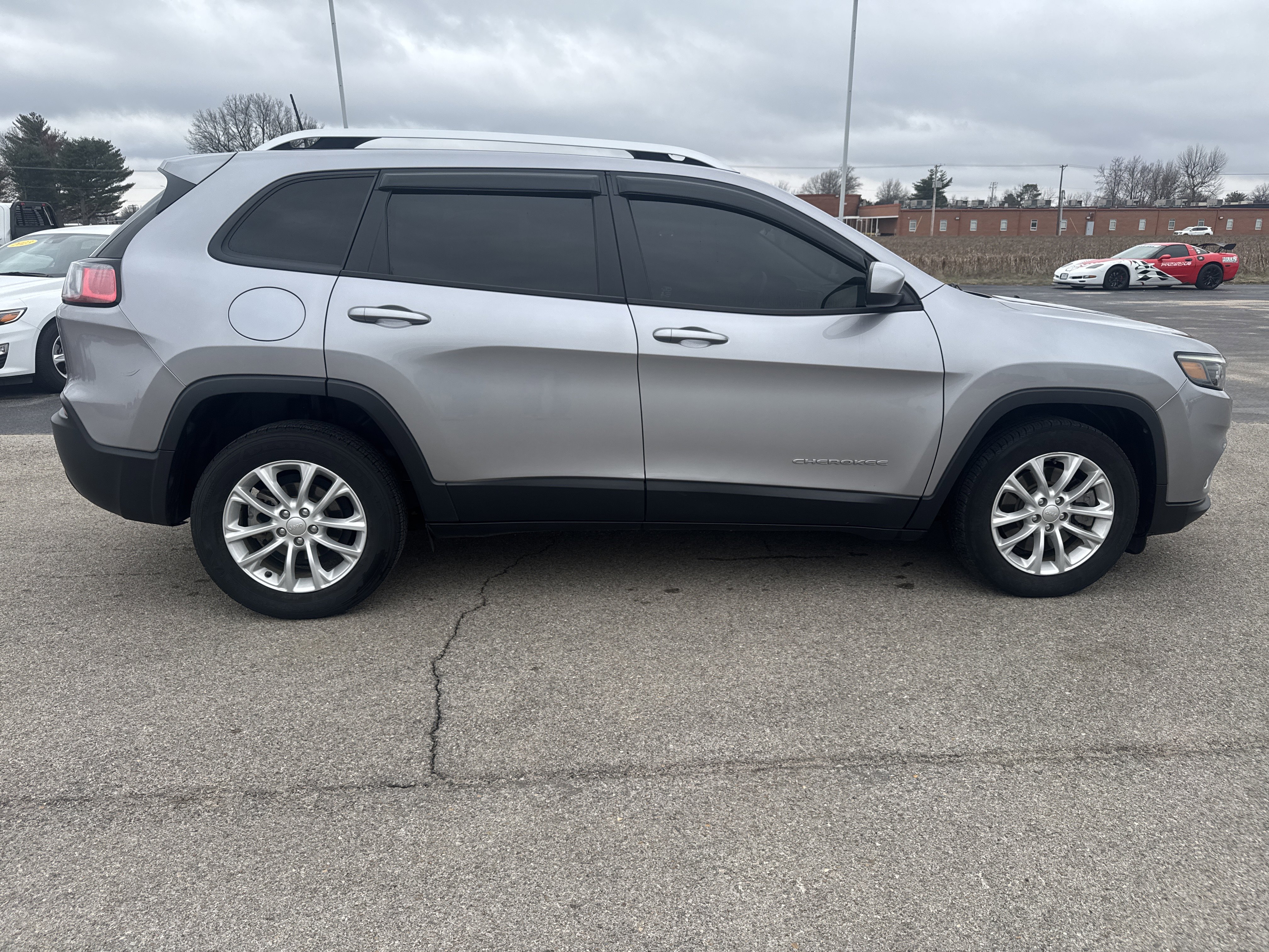 Used 2020 Jeep Cherokee Latitude image 6