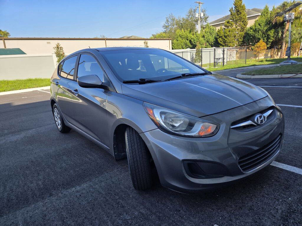 Used 2014 Hyundai Accent GS image 2