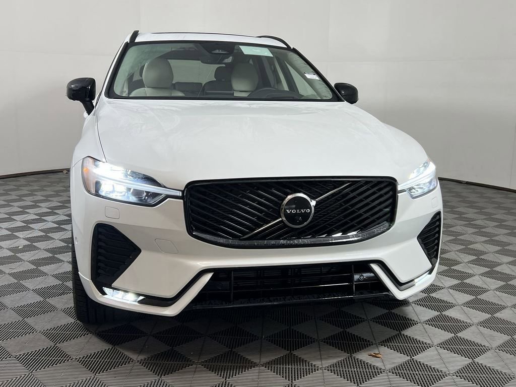 New 2026 Volvo XC60 B5 Ultra w/ Protection Package Premier image 3