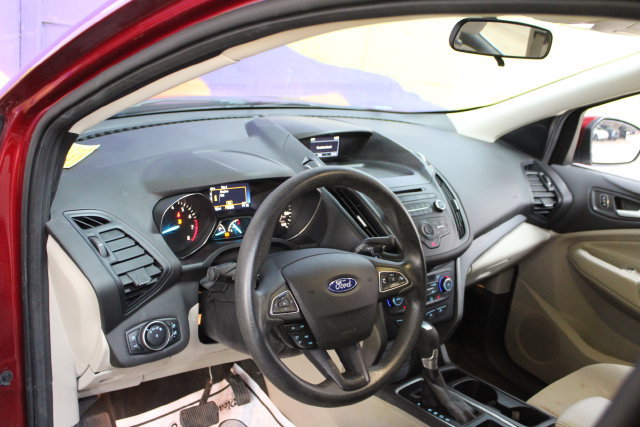 Used 2017 Ford Escape SE AWD/4WD image 14