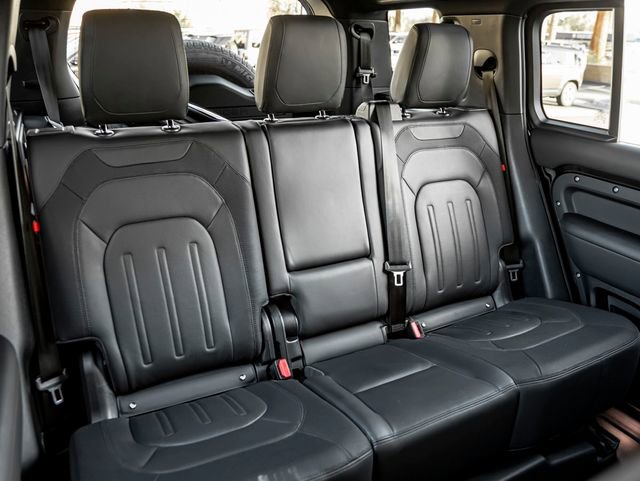 Used 2021 Land Rover Defender 110 X-Dynamic HSE AWD/4WD image 28