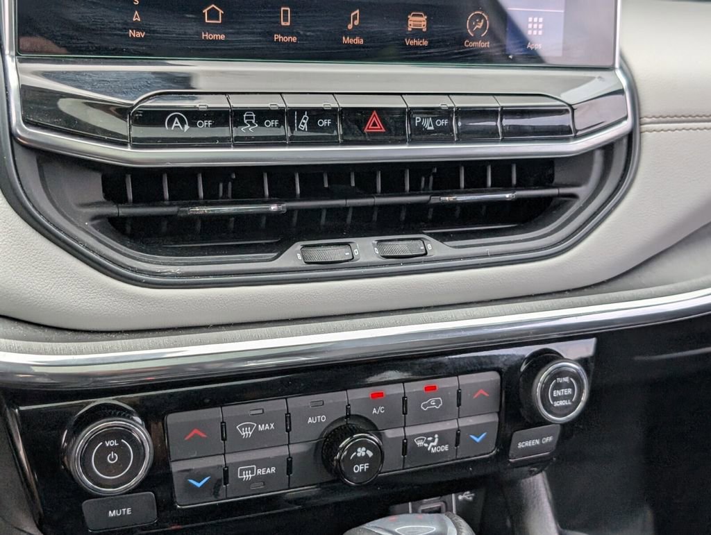 Used 2023 Jeep Compass Limited w/ Elite Group image 25