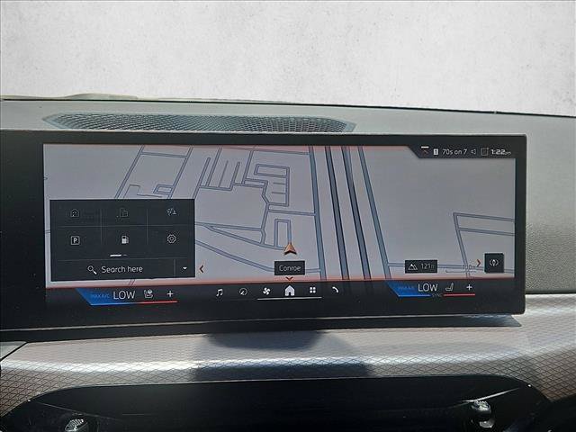 Used 2025 BMW M240i Coupe w/ Premium Package RWD image 13