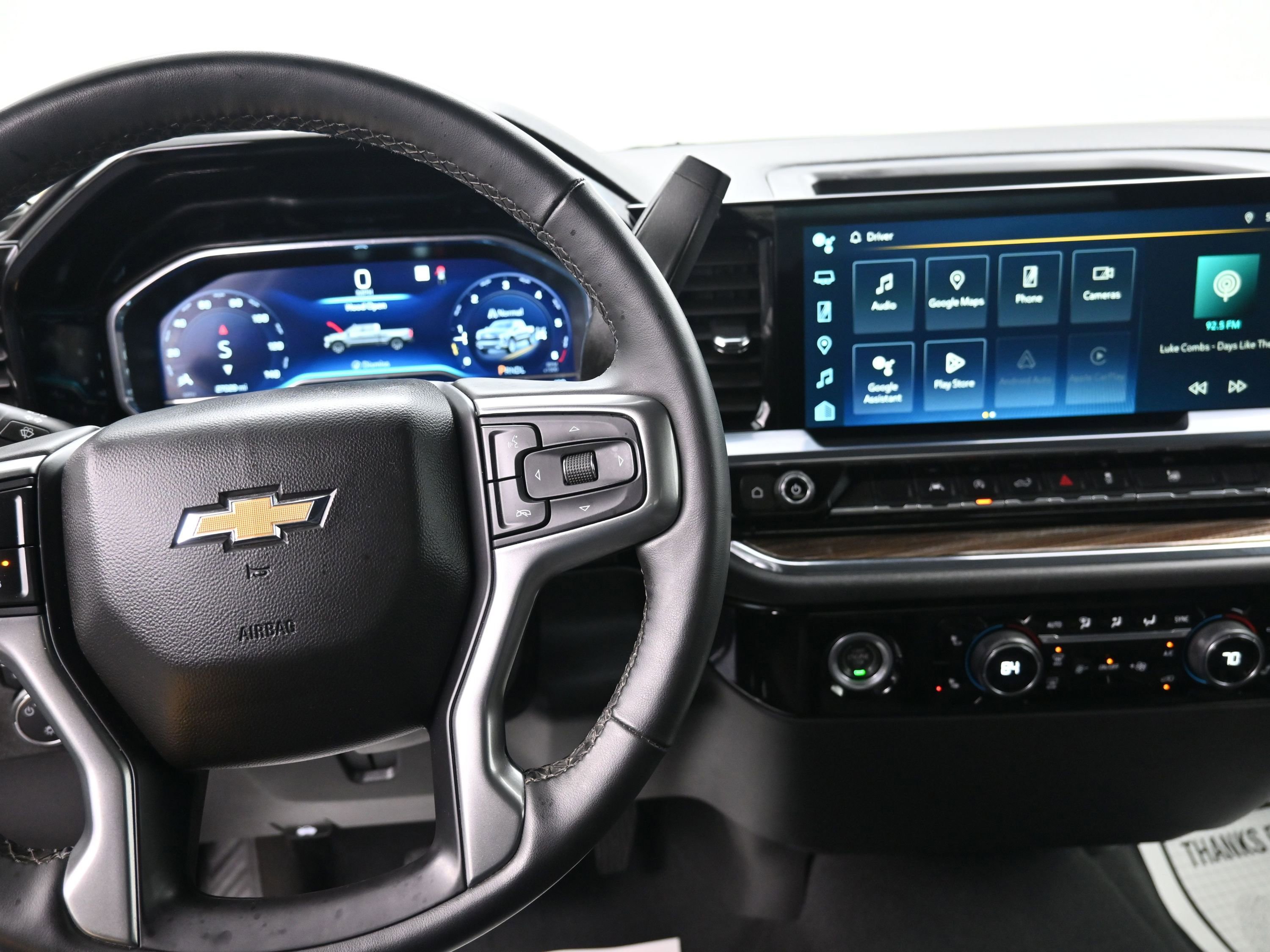 Used 2023 Chevrolet Silverado 1500 LT image 20