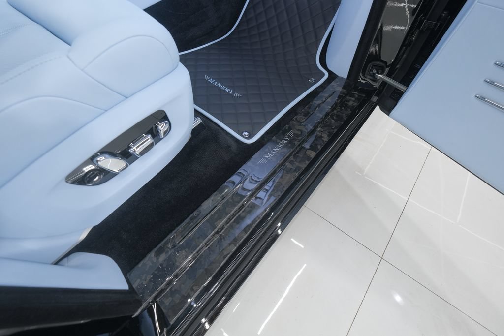 Used 2026 Rolls-Royce Phantom Sedan RWD image 61