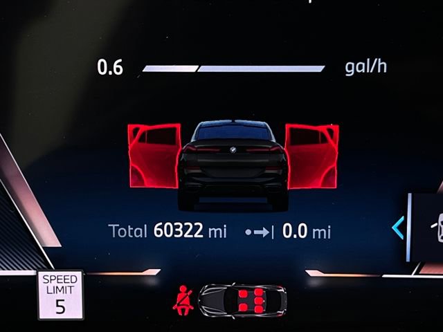 Used 2024 BMW X6 xDrive40i w/ Premium Package image 17