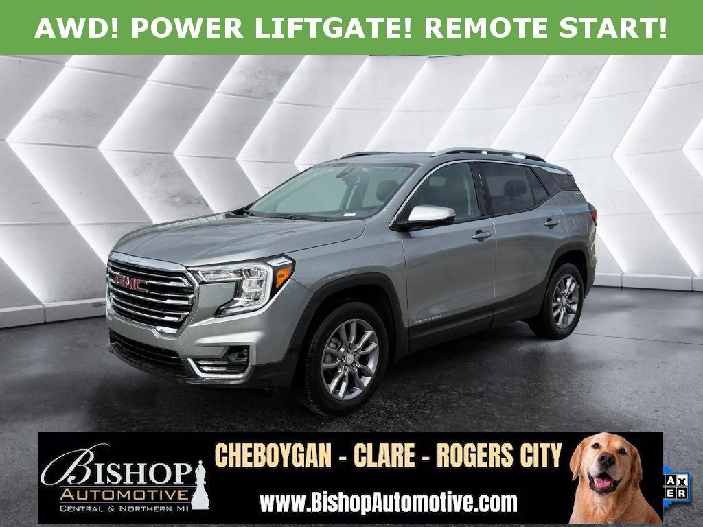 Used 2024 GMC Terrain SLT image 1