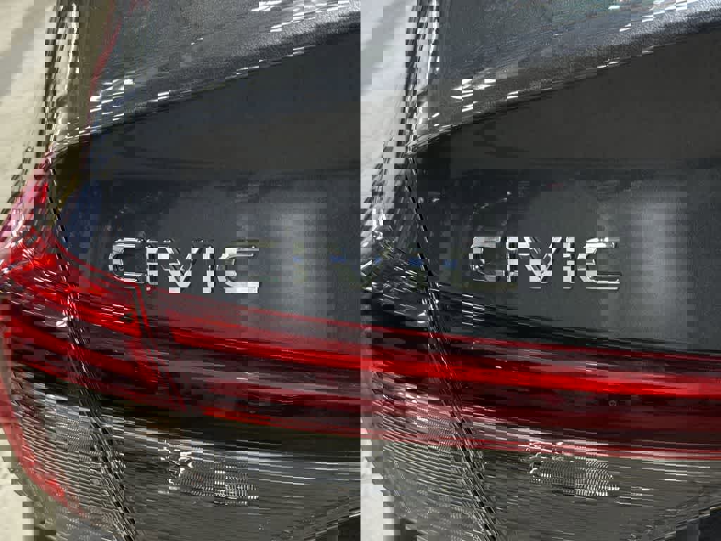 Certified 2022 Honda Civic EX image 25