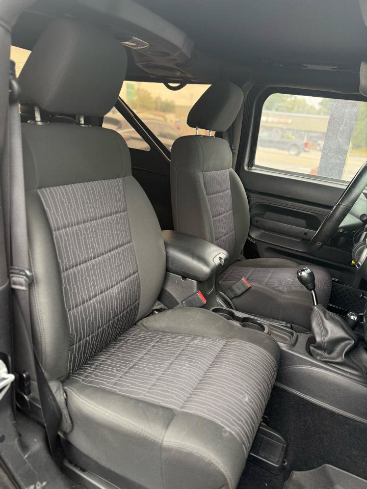 Used 2012 Jeep Wrangler Sport AWD/4WD image 9